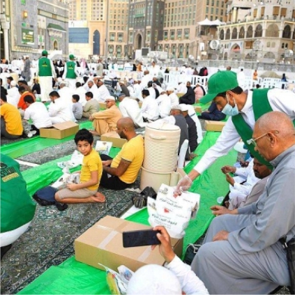 Iftar Distribution In Mosque